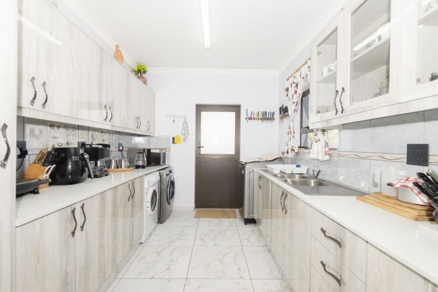 3 Bedroom Property for Sale in Country Club Western Cape